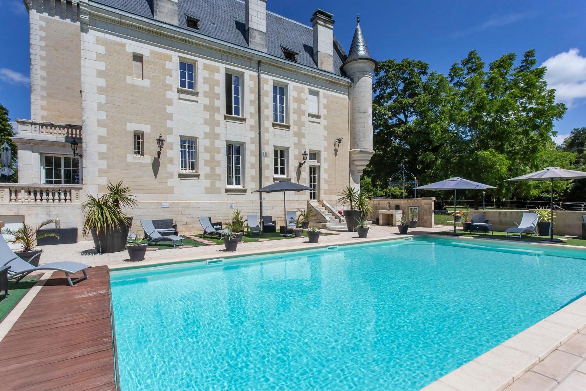 Chateau De Bellevue B&B Et Appartements Avec Piscine Saisonal Chauffee Et Chambres Partout Climatisees Saint-Avit  Exteriör bild