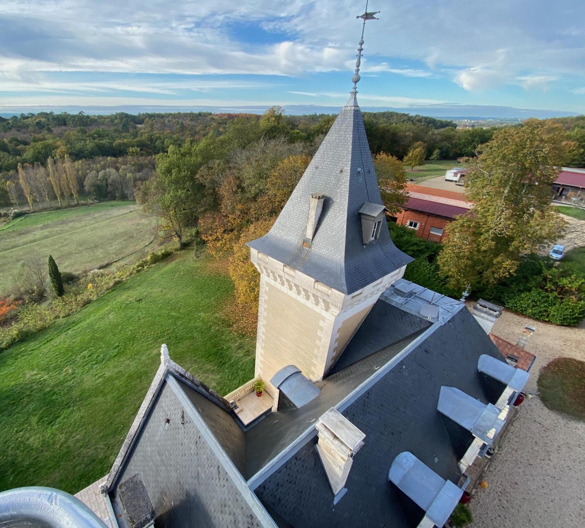 Chateau De Bellevue B&B Et Appartements Avec Piscine Saisonal Chauffee Et Chambres Partout Climatisees Saint-Avit  Exteriör bild