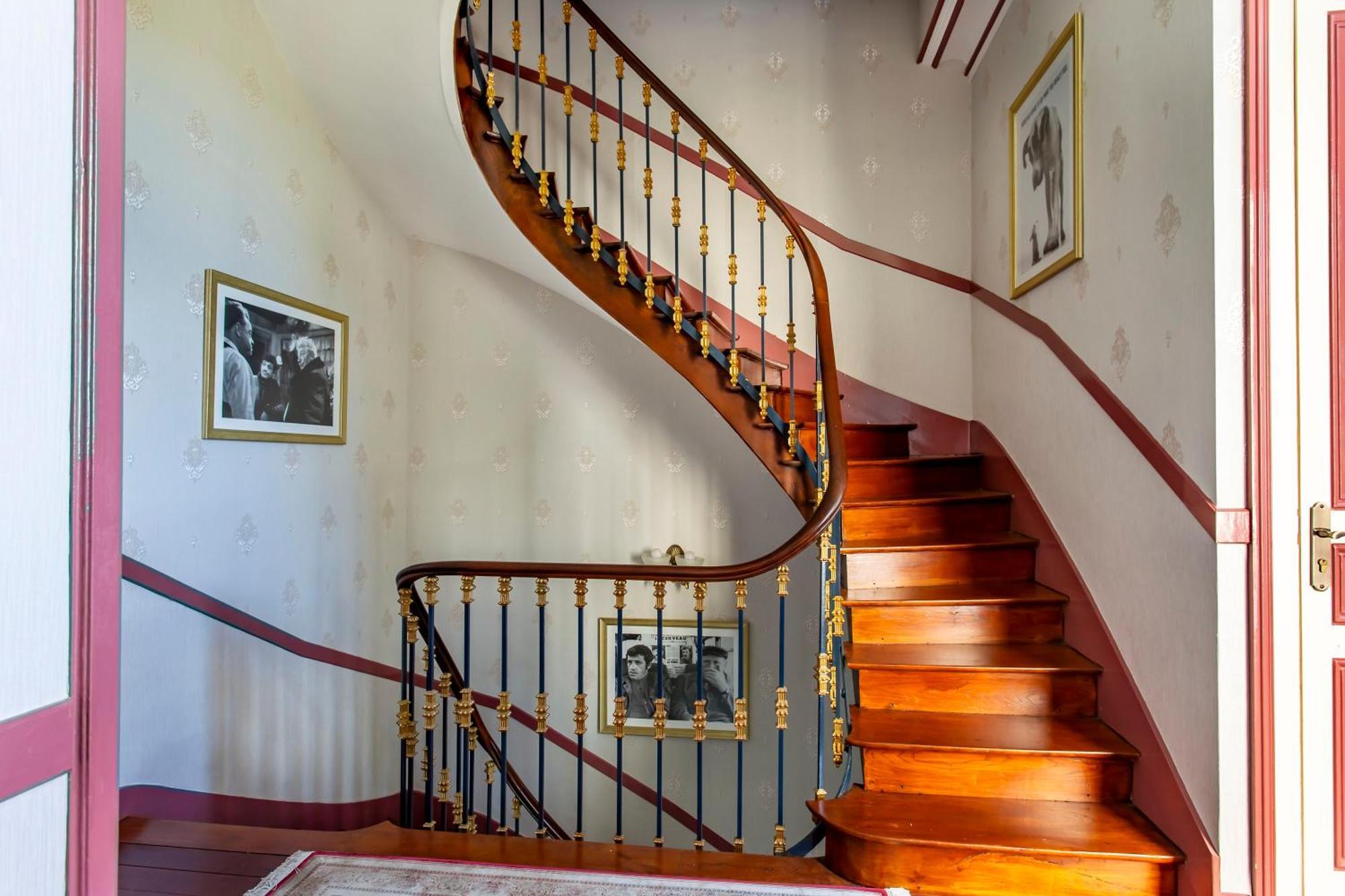 Chateau De Bellevue B&B Et Appartements Avec Piscine Saisonal Chauffee Et Chambres Partout Climatisees Saint-Avit  Rum bild